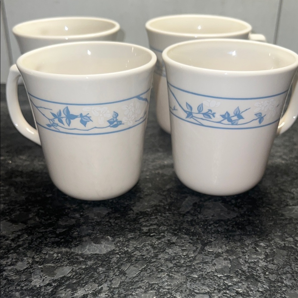 Set of 4 FIRST OF SPRING Corning/Corelle Floral Mugs. Exc condition